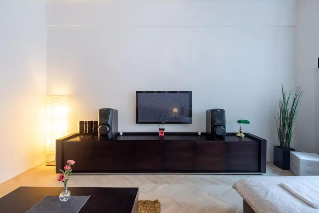Luxury Apartment On Old Town Square Prag Exteriör bild