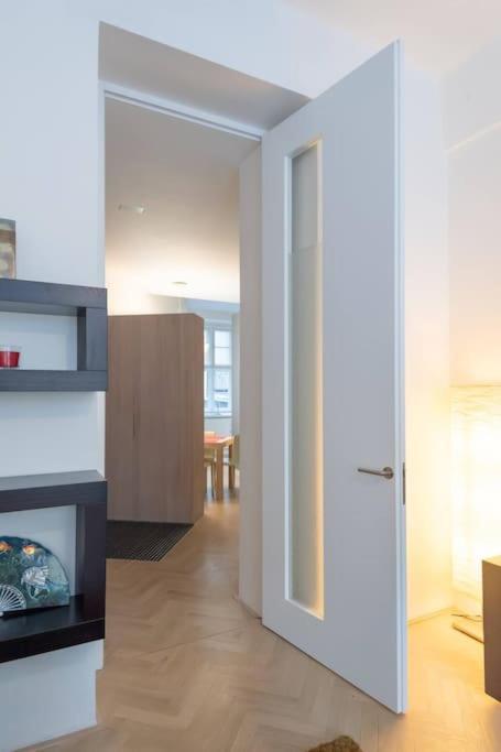 Luxury Apartment On Old Town Square Prag Exteriör bild